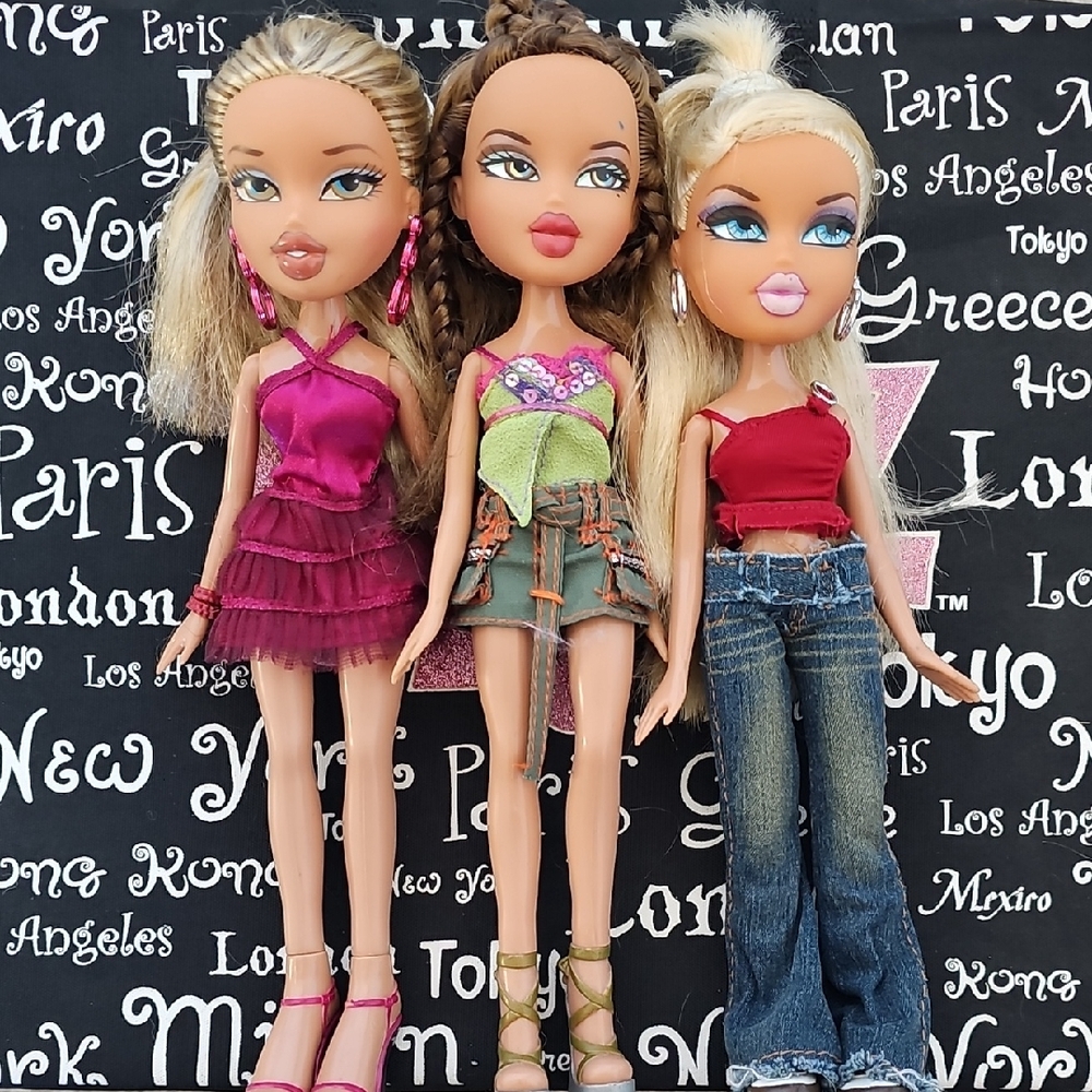 Three Bratz
